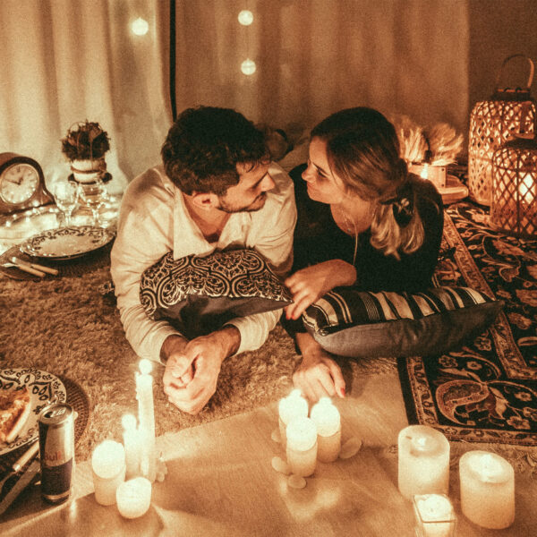 Romance en casa: Ideas de diseño para una cita inolvidable