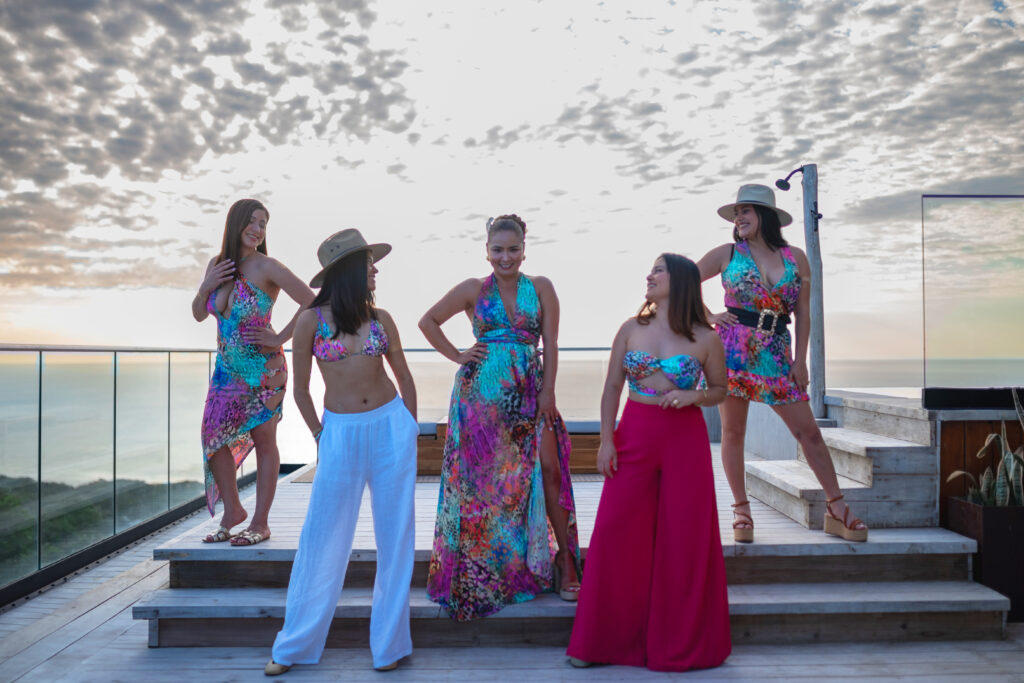 Jinniva Roatan Vibes Boutique