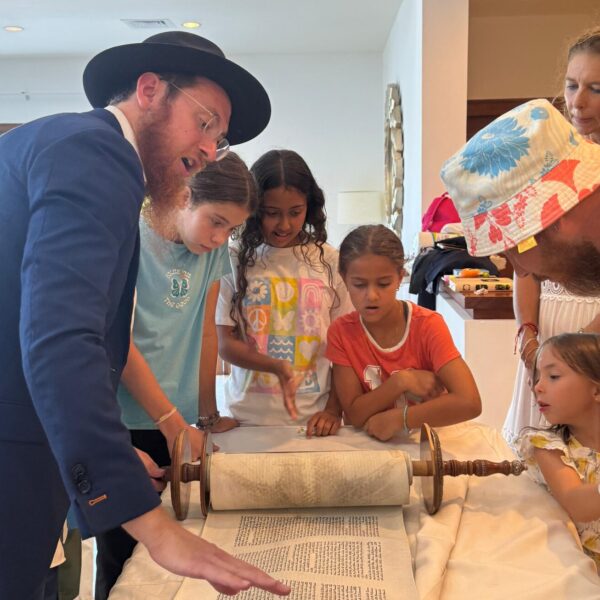 Fe, tradición y sabor: Así se celebró el «Shavuot» judío en Roatán