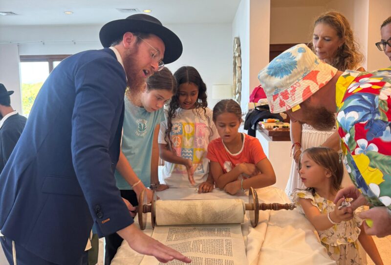 Fe, tradición y sabor: Así se celebró el «Shavuot» judío en Roatán