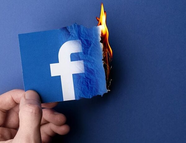 Facebook sufre caída de varios usuarios este lunes