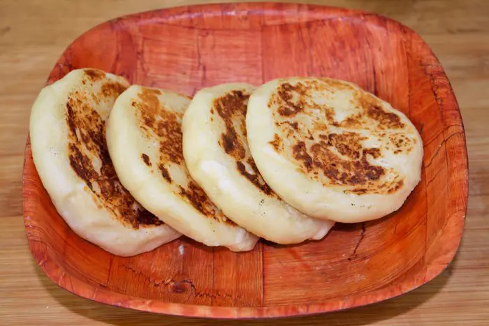 Delicias de la Hispanidad: Arepas de yuca con queso