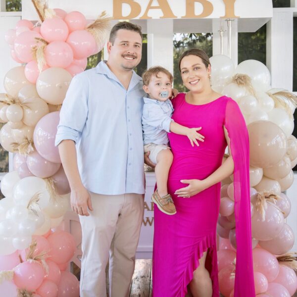 Jennifer Jones celebra un Baby Shower de ensueño para Charlotte Wren