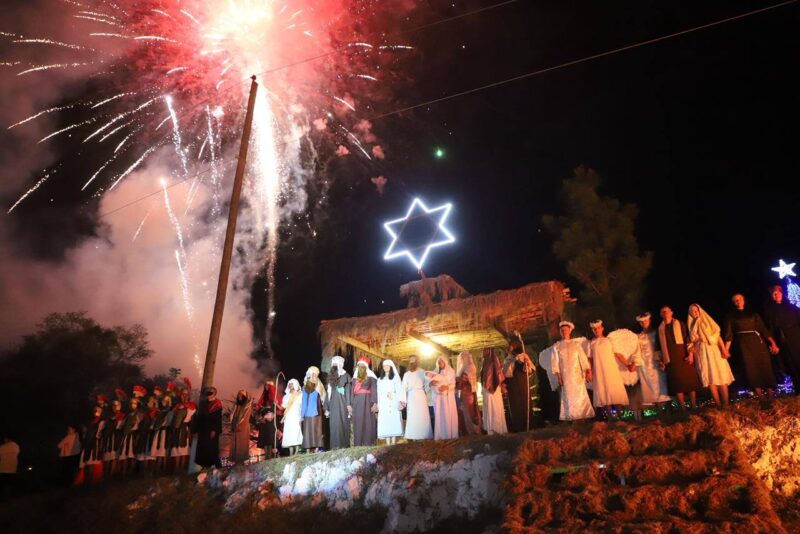 Con tradición y espíritu familiar brilló la Villa Navideña de las Fuerzas Armadas