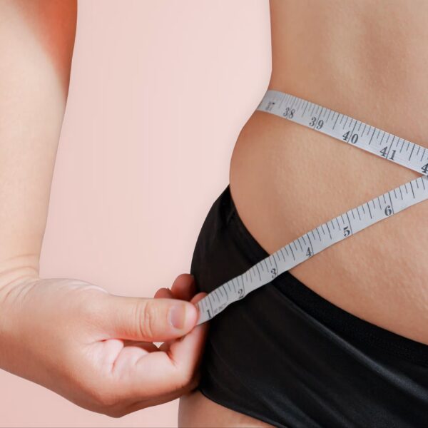 Tres ejercicios para recuperar la cintura después de los 40