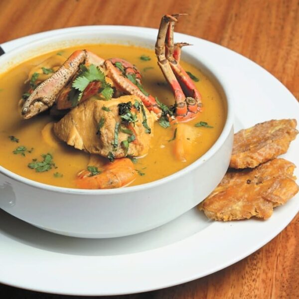 Sopa de mariscos: el sabor que reúne a Islas de la Bahía en un solo plato
