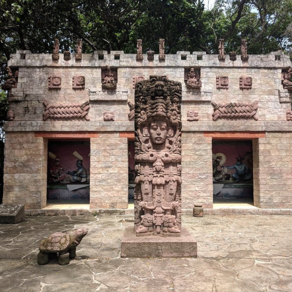 Maya Key en Roatán: un encuentro entre la naturaleza y la herencia cultural de Honduras
