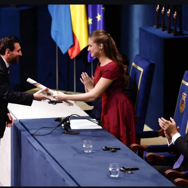 Leo Messi recibe el Premio Princesa de Asturias con un emotivo homenaje a los valores que le heredó su padre