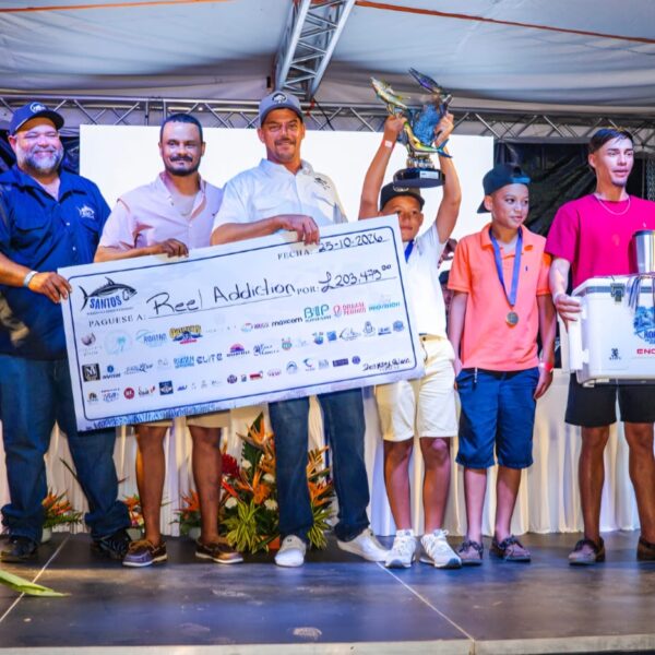 ¡Los campeones del mar! Reel Addiction y Fifteen hacen historia en Santos Guardiola